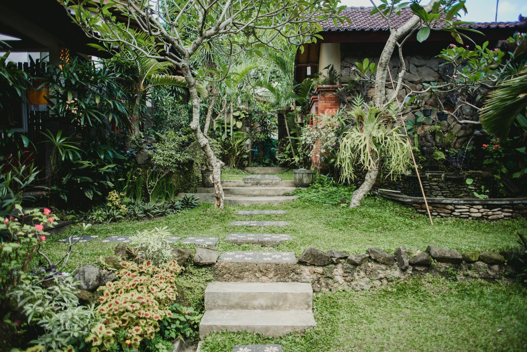 Desak Putu Putra Hidden Ubud